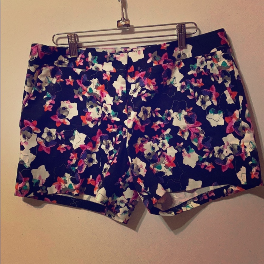 Express floral print shorts